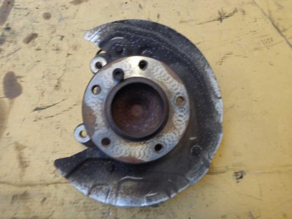 MOYEU AVANT DROIT BMW SERIE 1 - Vue 1